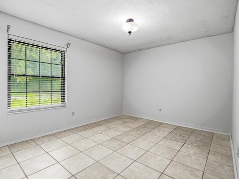 Tiny photo for 1633 Hedgefield Court, Tallahassee, FL 32308 (MLS # 402434)