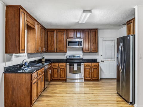 Tiny photo for 1633 Hedgefield Court, Tallahassee, FL 32308 (MLS # 402434)