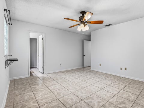 Tiny photo for 1633 Hedgefield Court, Tallahassee, FL 32308 (MLS # 402434)
