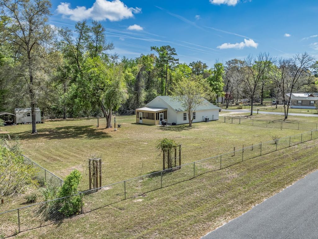 Photo of 70 JASON Street, Crawfordville, FL 32327 (MLS # 398577)
