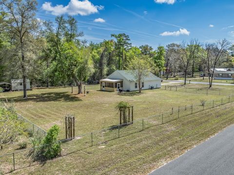 Photo of 70 JASON Street, Crawfordville, FL 32327 (MLS # 398577)