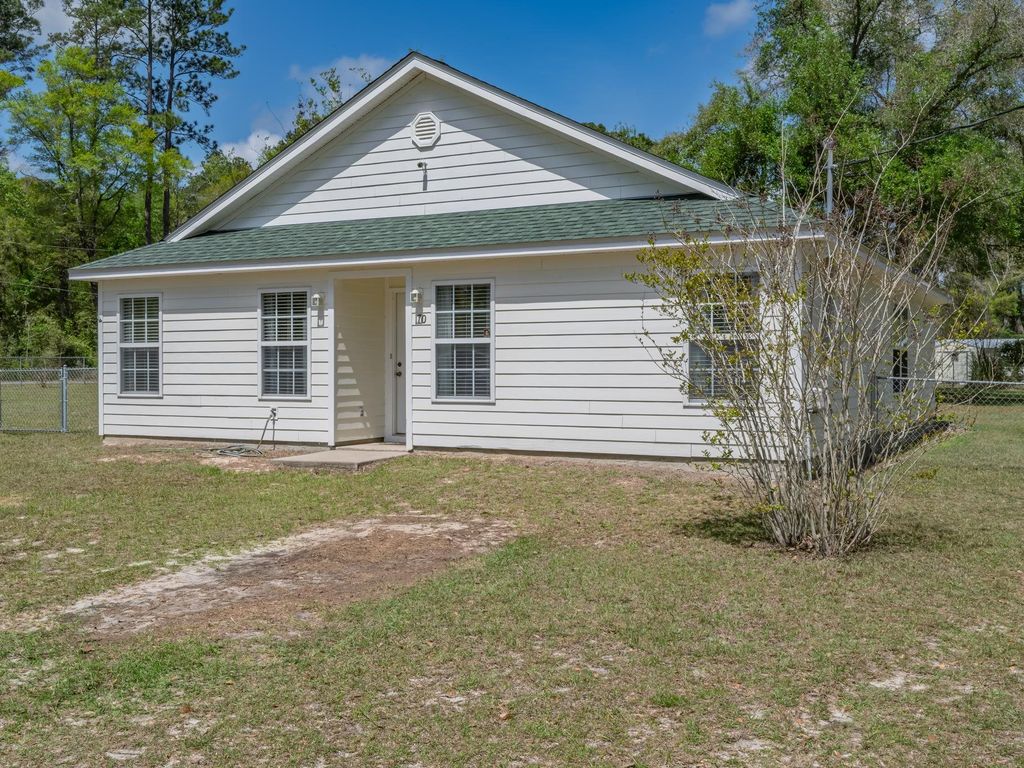 Photo of 70 JASON Street, Crawfordville, FL 32327 (MLS # 398577)