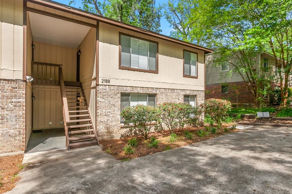 Photo of 2188 Claremont C Lane #C, Tallahassee, FL 32301 (MLS # 400607)