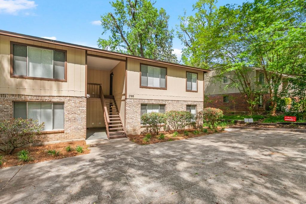 Photo of 2188 Claremont C Lane #C, Tallahassee, FL 32301 (MLS # 400607)