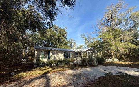 Photo of 182 HAZELWOOD Road, Tallahassee, FL 32305 (MLS # 394336)