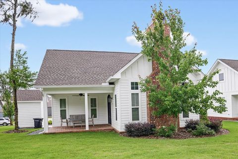 Photo of 4068 Poets Trail, Tallahassee, FL 32311 (MLS # 401910)