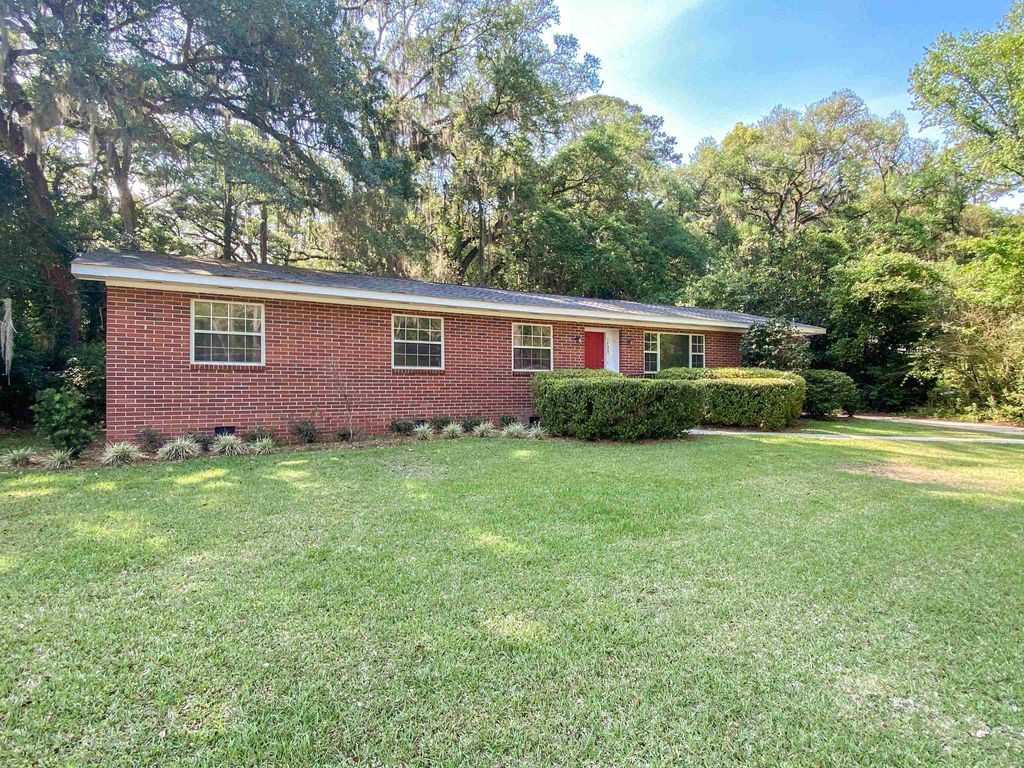 Photo of 1908 Rosedale Drive, Tallahassee, FL 32303 (MLS # 399863)