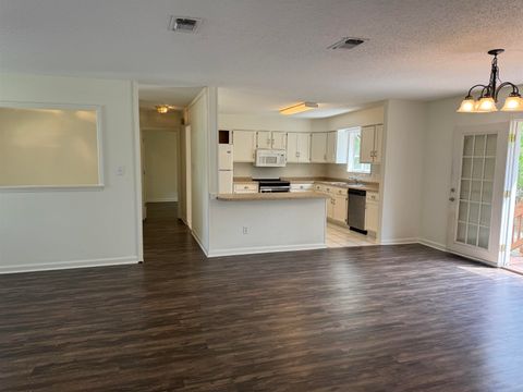 Tiny photo for 255 SKATE Drive, Tallahassee, FL 32312 (MLS # 397786)