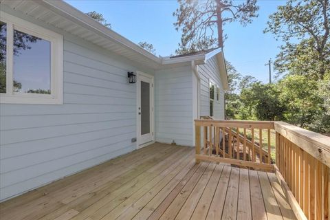 Tiny photo for 1602 Carruthers Street, Tallahassee, FL 32308 (MLS # 386139)