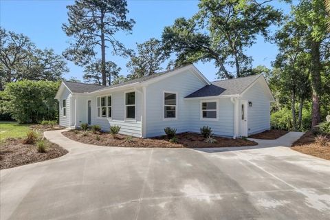 Tiny photo for 1602 Carruthers Street, Tallahassee, FL 32308 (MLS # 386139)
