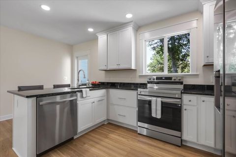 Tiny photo for 1602 Carruthers Street, Tallahassee, FL 32308 (MLS # 386139)