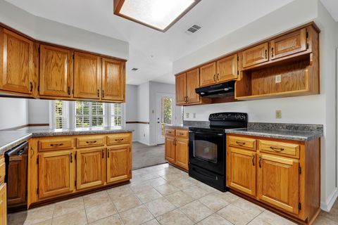 Tiny photo for 142 Lake Laurie Circle, Quincy, FL 32352 (MLS # 399351)