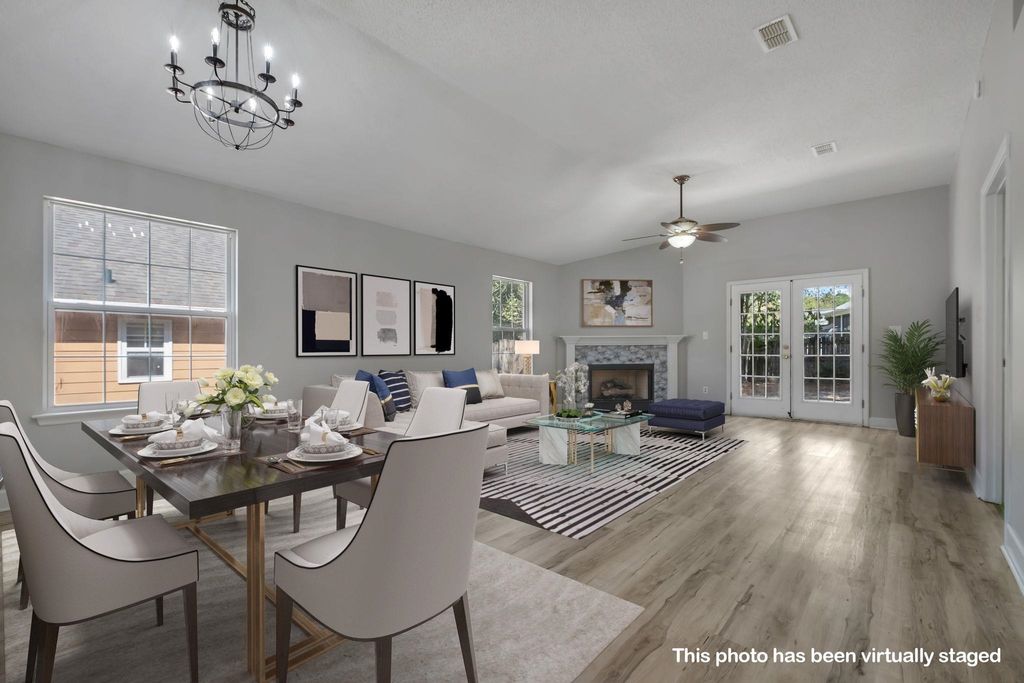 Photo of 1835 Newman Ln Ln, Tallahassee, FL 32312 (MLS # 392442)