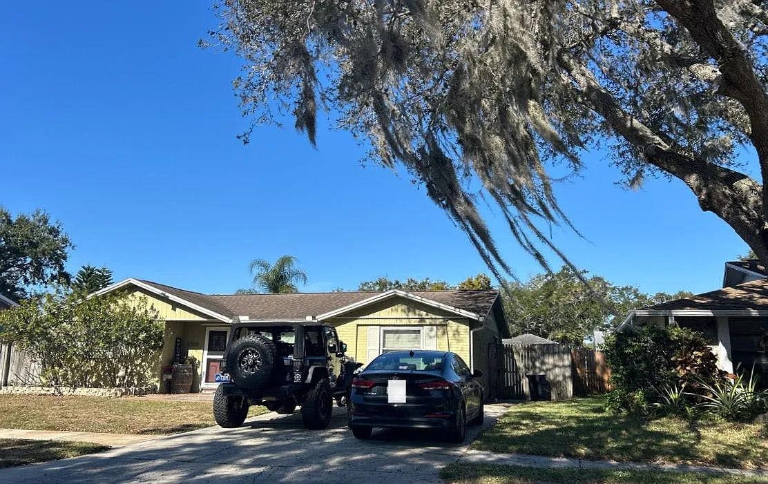 8305 Fishhawk Avenue