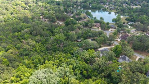 Tiny photo for 916 HILL ROOST Road, Tallahassee, FL 32312 (MLS # 399866)