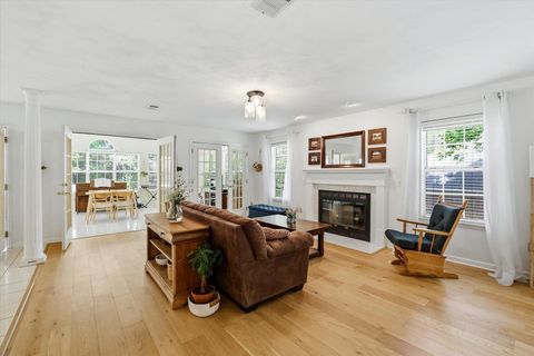 Tiny photo for 916 HILL ROOST Road, Tallahassee, FL 32312 (MLS # 399866)