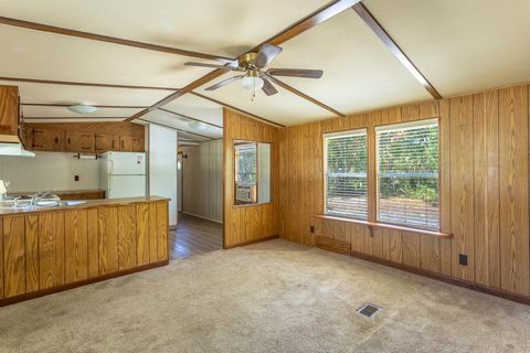 Tiny photo for 625 Maple Street, Alligator Point, FL 32346 (MLS # 401963)