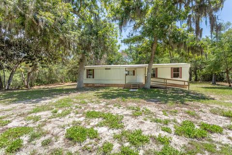 Tiny photo for 625 Maple Street, Alligator Point, FL 32346 (MLS # 401963)