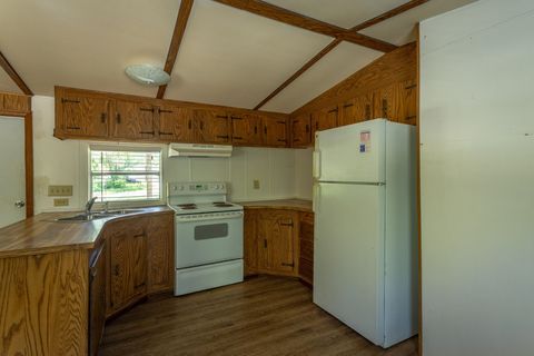 Tiny photo for 625 Maple Street, Alligator Point, FL 32346 (MLS # 401963)