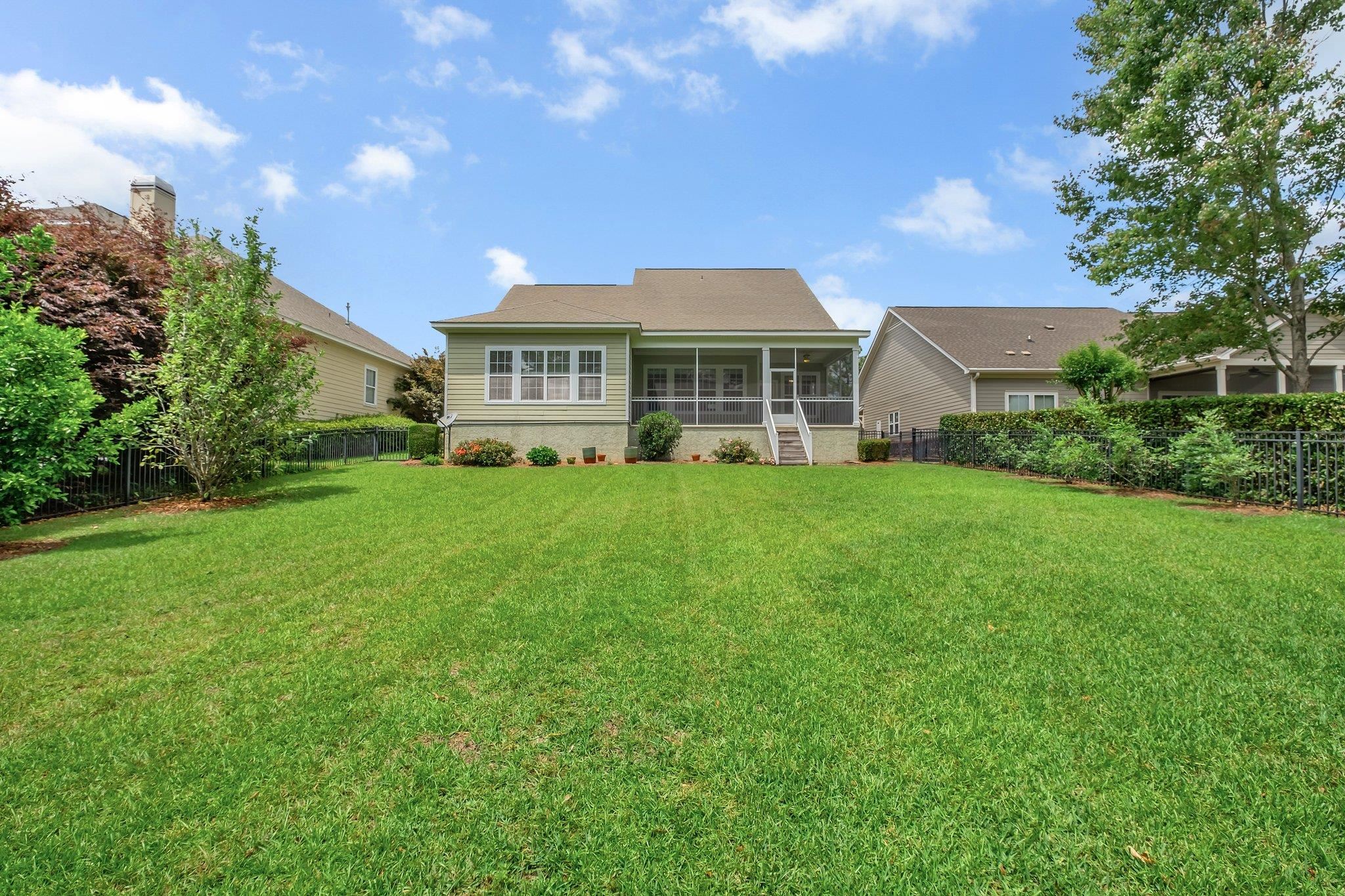 2413 Goldenrod Way