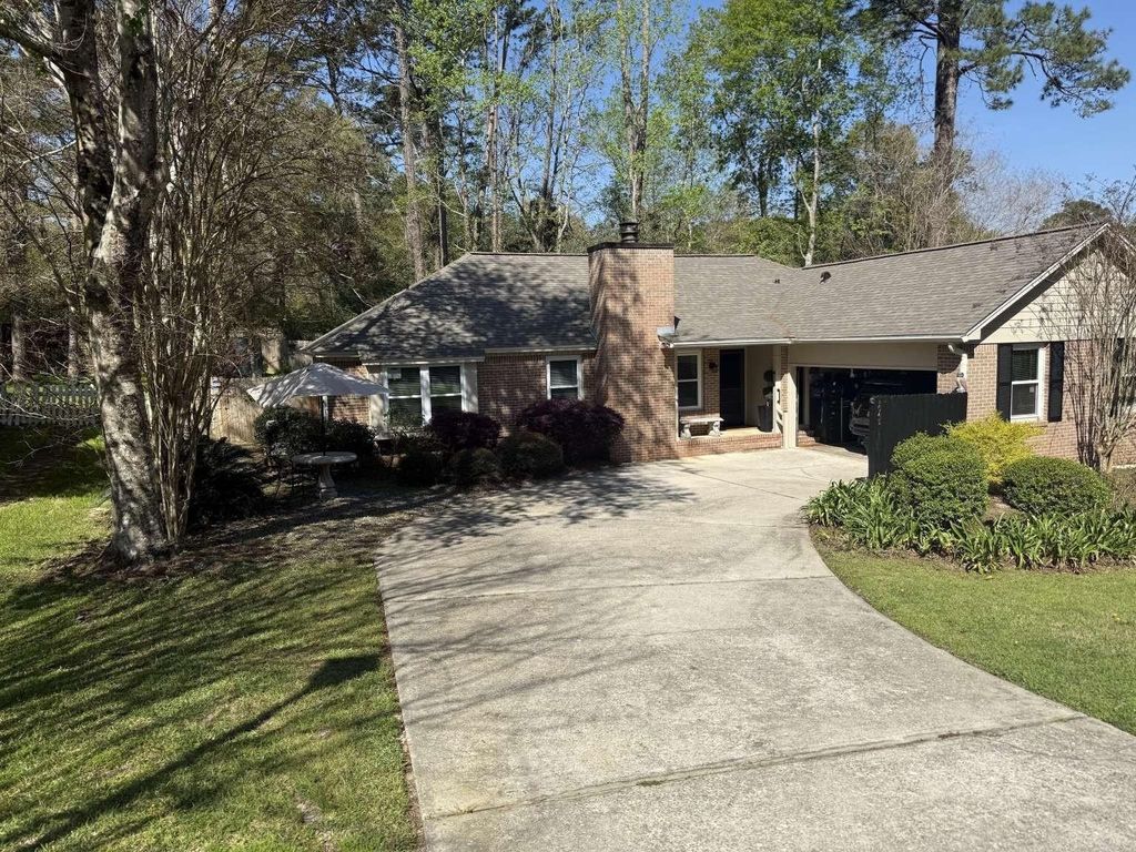 Photo of 3045 HARPERS FERRY Drive, Tallahassee, FL 32308 (MLS # 391862)