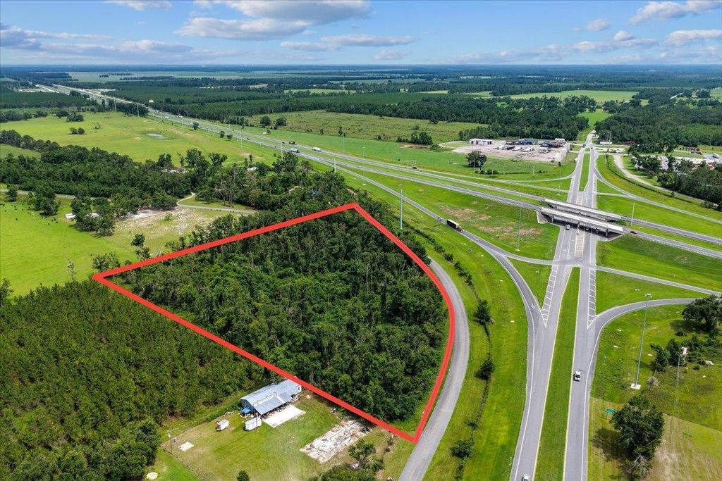 Photo of Vacant SE Corinth Church Road, Lee, FL 32059 (MLS # 388756)
