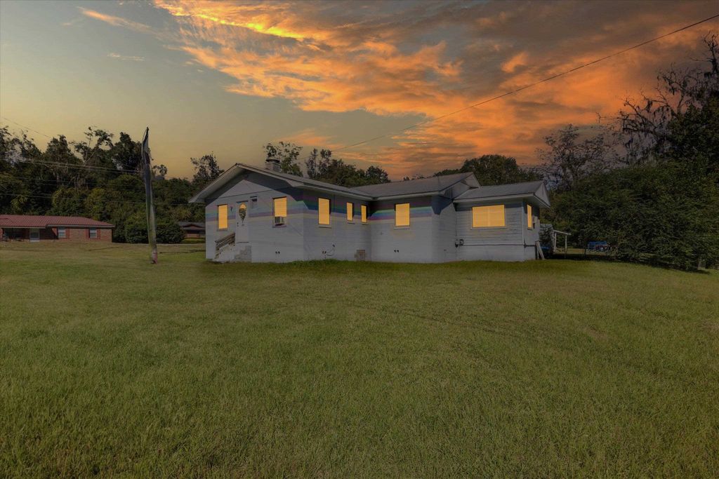 Photo of 327 S Adams Street, Quincy, FL 32351 (MLS # 393132)