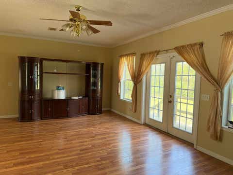 Tiny photo for 1825 Beacon Street, Carrabelle, FL 32322 (MLS # 401940)