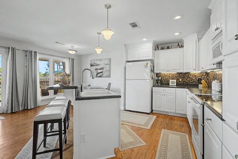 Tiny photo for 214 HARBOR Circle, Alligator Point, FL 32346 (MLS # 399016)