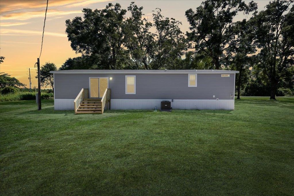 Photo of 27441 37th Road, Branford, FL 32008 (MLS # 394902)