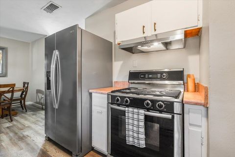 Tiny photo for 2127 Oxford Road, Tallahassee, FL 32304 (MLS # 390689)