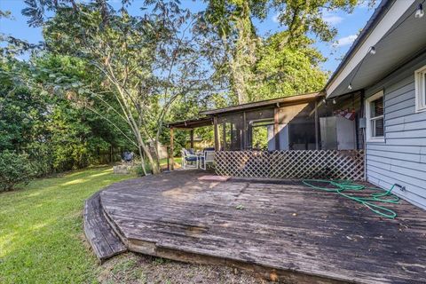 Tiny photo for 2127 Oxford Road, Tallahassee, FL 32304 (MLS # 390689)