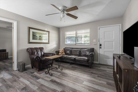 Tiny photo for 2127 Oxford Road, Tallahassee, FL 32304 (MLS # 390689)