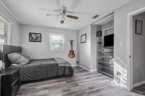 Tiny photo for 2127 Oxford Road, Tallahassee, FL 32304 (MLS # 390689)
