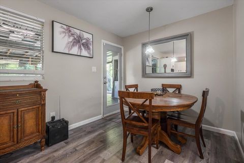 Tiny photo for 2127 Oxford Road, Tallahassee, FL 32304 (MLS # 390689)