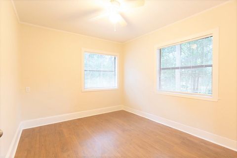 Tiny photo for 205 Columbia Drive, Tallahassee, FL 32304 (MLS # 390970)