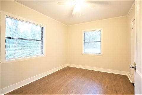 Tiny photo for 205 Columbia Drive, Tallahassee, FL 32304 (MLS # 390970)