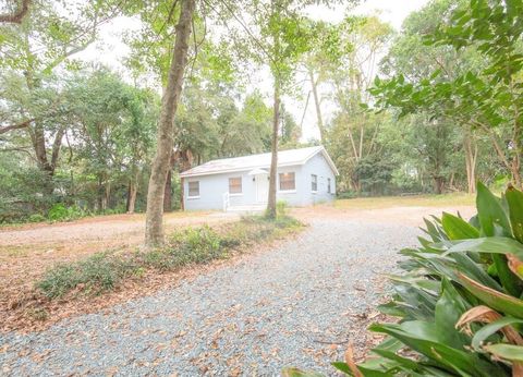 Tiny photo for 205 Columbia Drive, Tallahassee, FL 32304 (MLS # 390970)