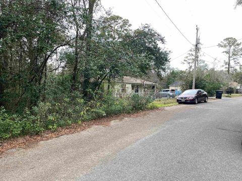 Tiny photo for 3514 Lillian Road, Tallahassee, FL 32305 (MLS # 394583)