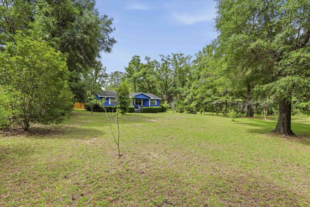 Photo of 12451 Back Trail Road, Tallahassee, FL 32309 (MLS # 399653)