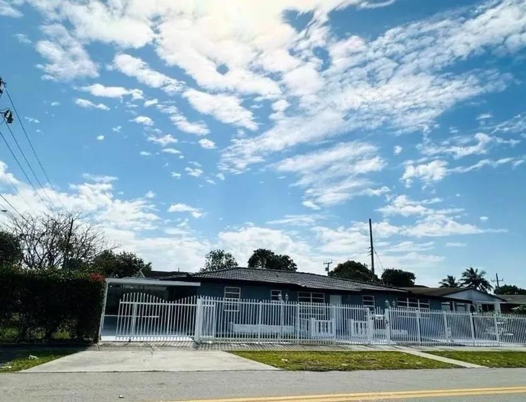 Photo of 9200 SW 37th Street, Miami, FL 33165 (MLS # 394939)