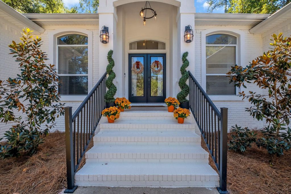 Photo of 3095 Shamrock St N, Tallahassee, FL 32309 (MLS # 392247)