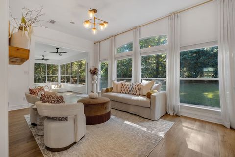 Tiny photo for 3095 Shamrock St N, Tallahassee, FL 32309 (MLS # 392247)