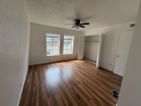 Tiny photo for 2020 Continental Avenue #221, Tallahassee, FL 32304 (MLS # 391613)