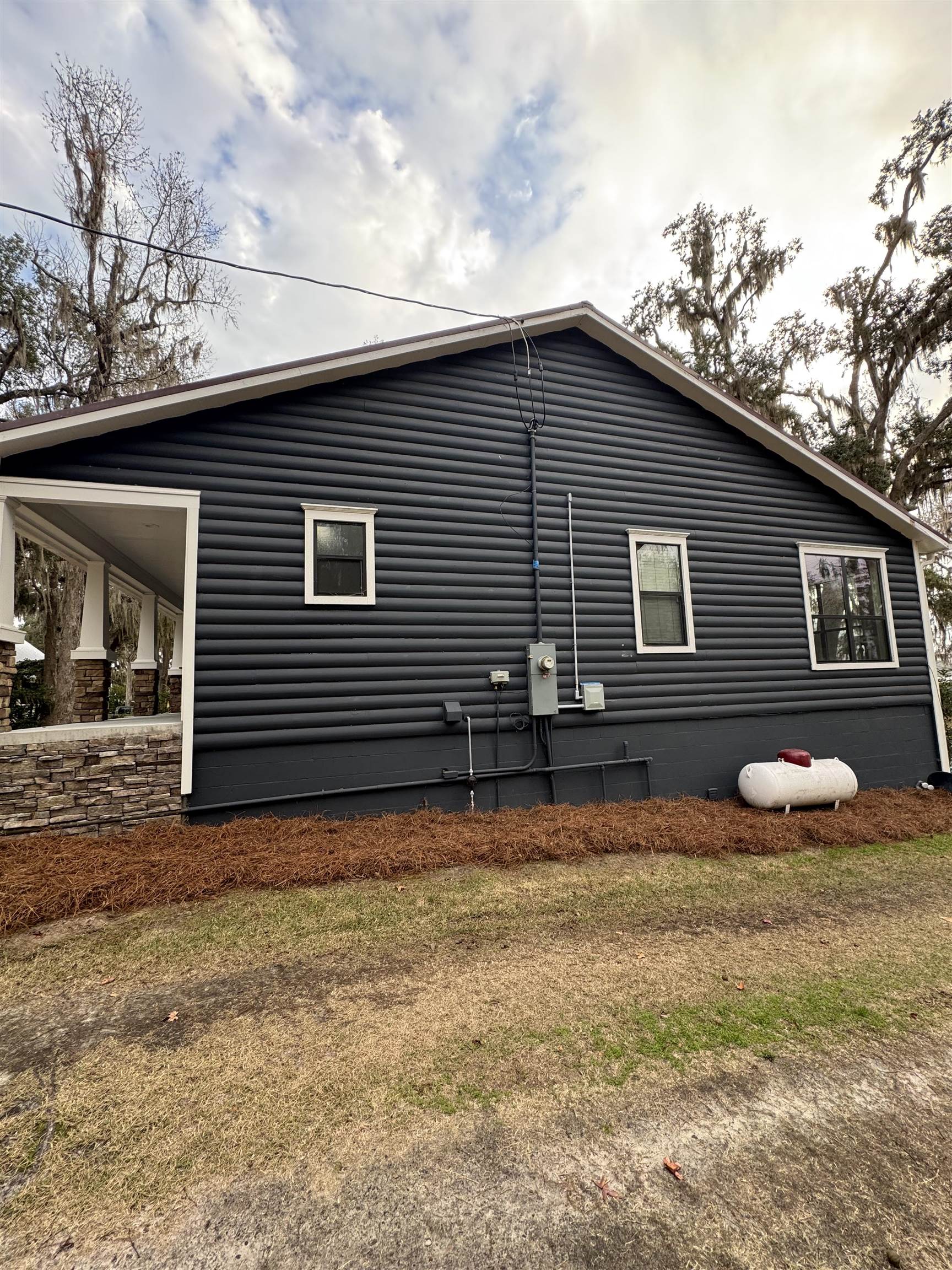 2707 NE Cherry Lake Circle