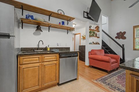 Tiny photo for 7000 VETERANS MEMORIAL Drive, Tallahassee, FL 32309 (MLS # 400262)