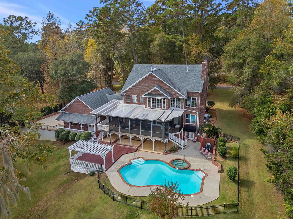Photo of 5351 Pembridge Place, Tallahassee, FL 32309 (MLS # 400009)
