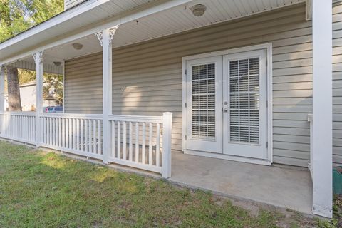 A home in Crawfordville