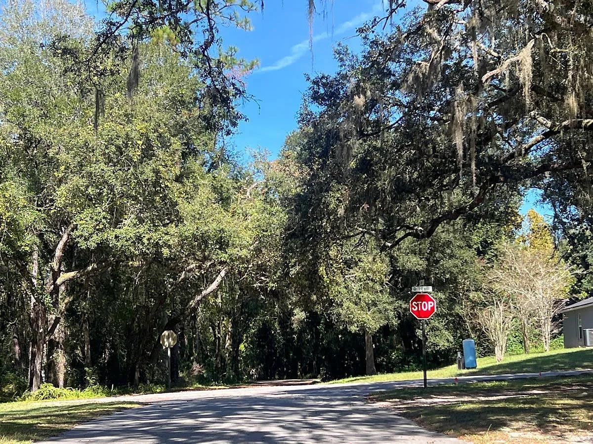 1490 Broadway Avenue