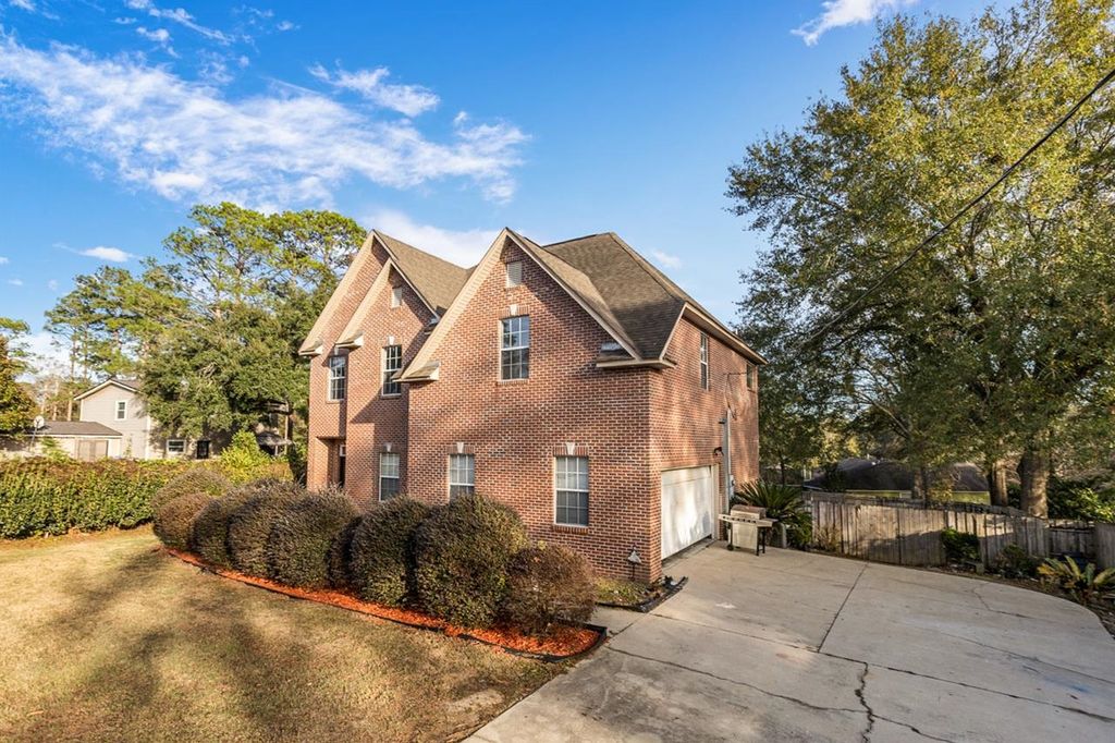 Photo of 6615 Kingman Trail, Tallahassee, FL 32309 (MLS # 394158)